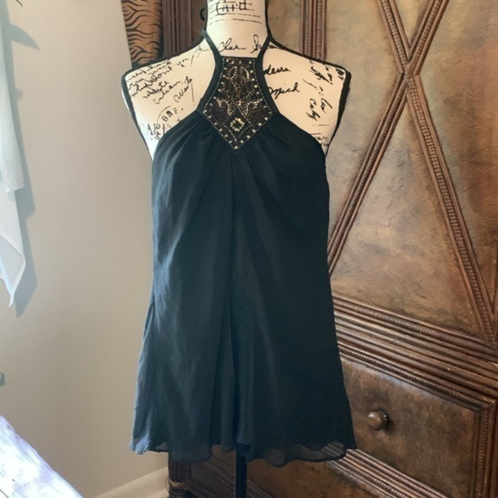 Beautiful express halter style tank with sequin high neck excellent condition